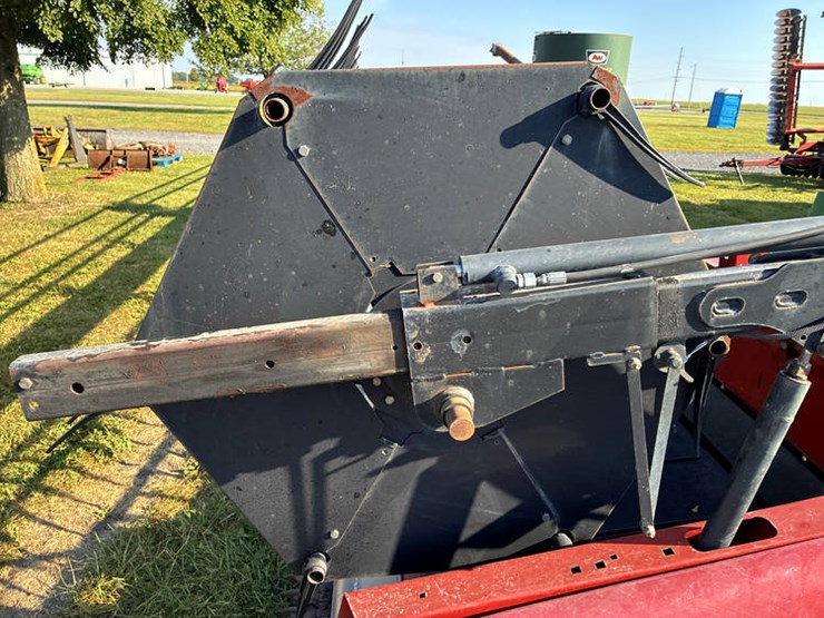 2015-case-ih-3162-image-24