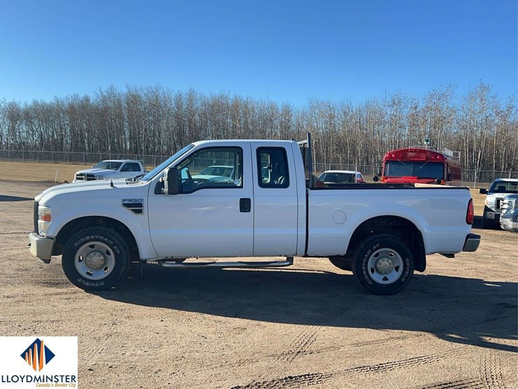 2009-ford-f250-image-15