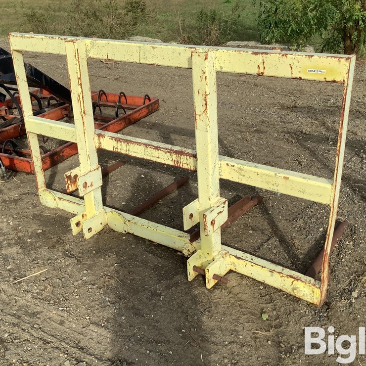 4-Tine Square Bale Fork