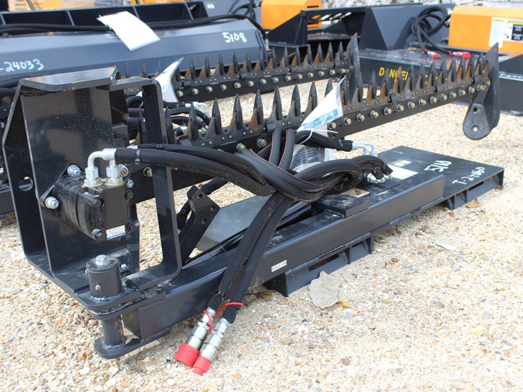 #5110-•-2025-wolverine-72in-sickle-bar-mower-for-skid-steer-image-2