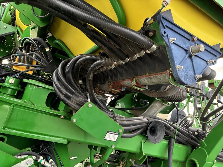 2018-john-deere-1795-image-74