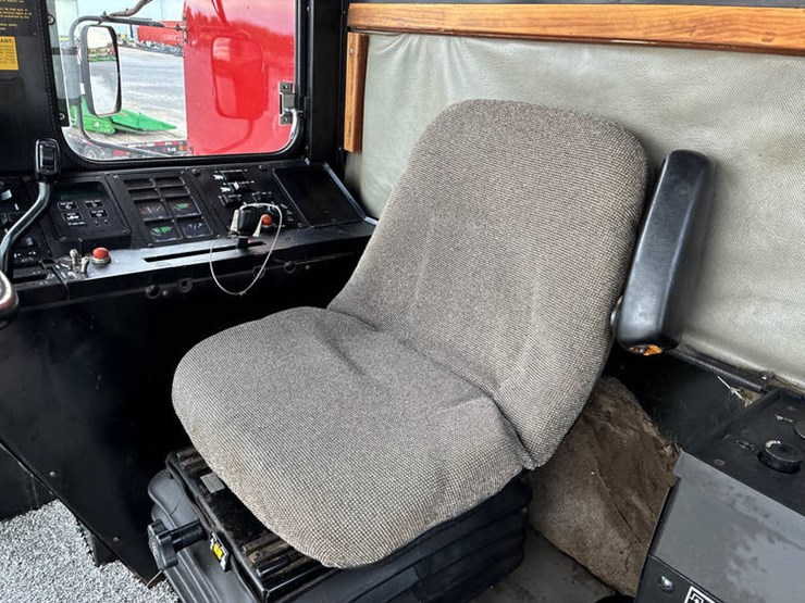 1990-case-ih-1660-image-96