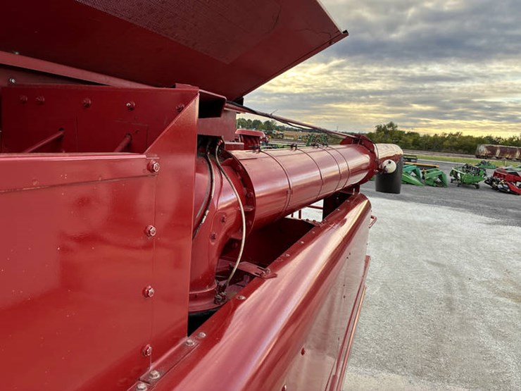 1990-case-ih-1660-image-94