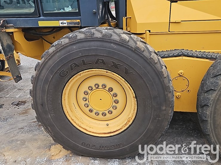 2019-deere-670g-image-13