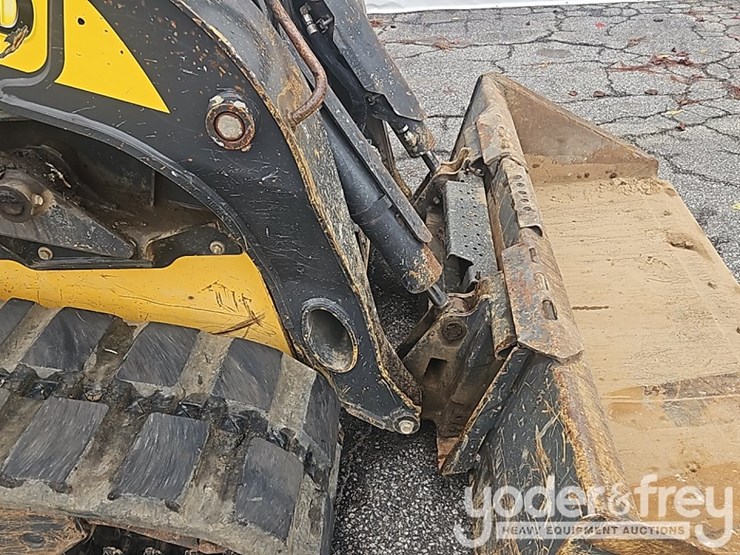 2020-new-holland-c345-image-26