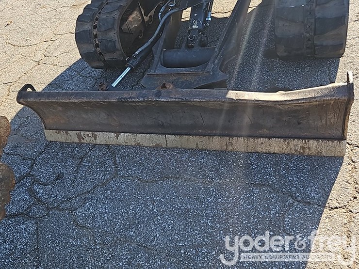 2016-kubota-kx057-4-image-32