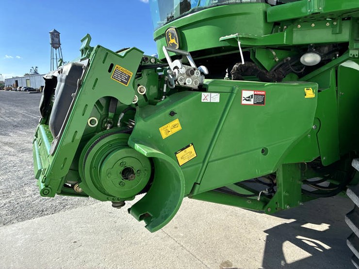2009-john-deere-9770-sts-image-24