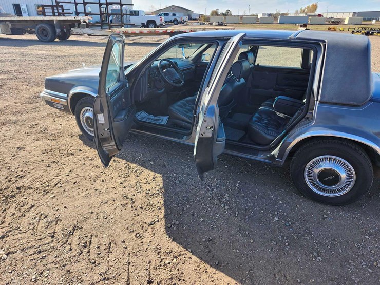 1990-chrysler-new-yorker-fifth-avenue-image-14