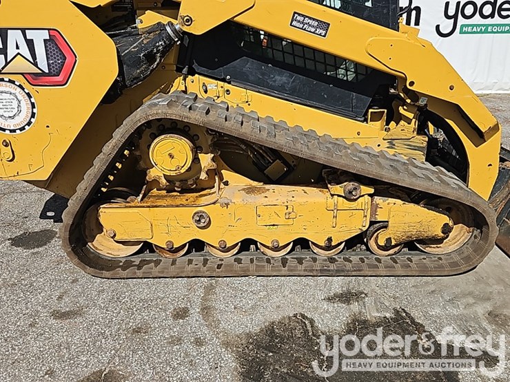2020-caterpillar-299d3-image-9