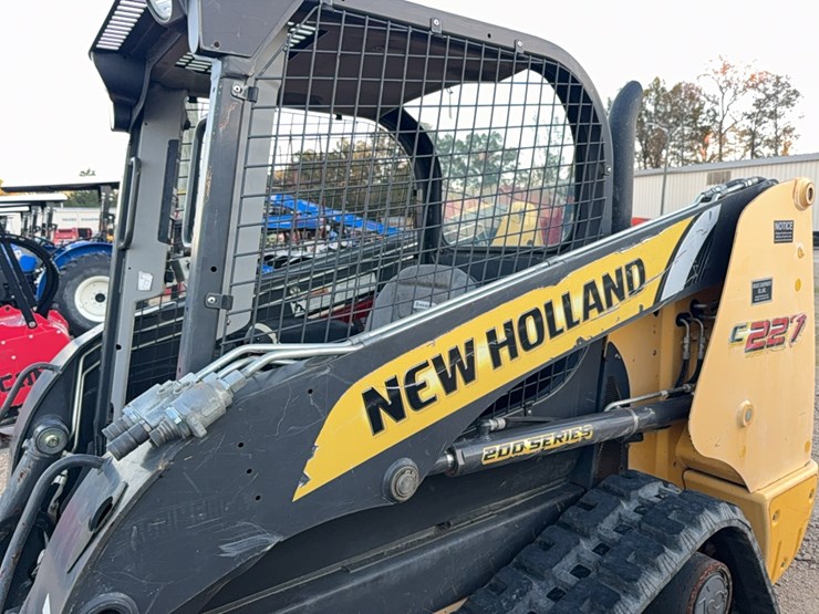 new-holland-c227-image-62