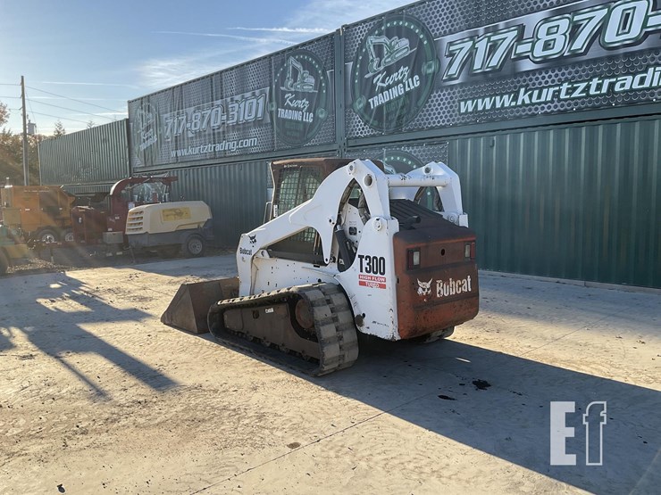 2005-bobcat-t300-image-2