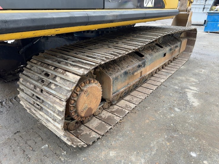 2008-caterpillar-330dl-hydraulic-excavator-image-24