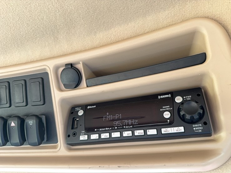 2023-case-ih-4350-patriot--sprayer-image-190