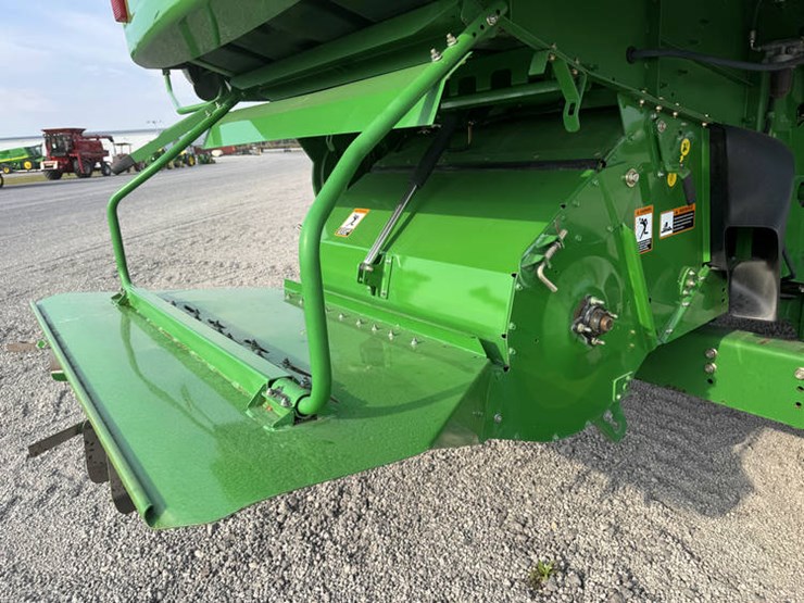 2005-john-deere-9560-sts-image-22