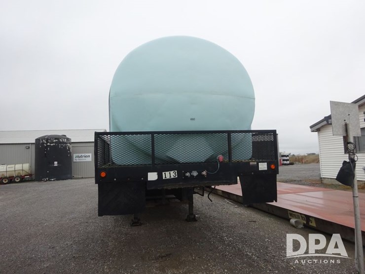 2015-tarasport-liquid-sprayer-trailer-(pz14052,-unit-109067)-image-4