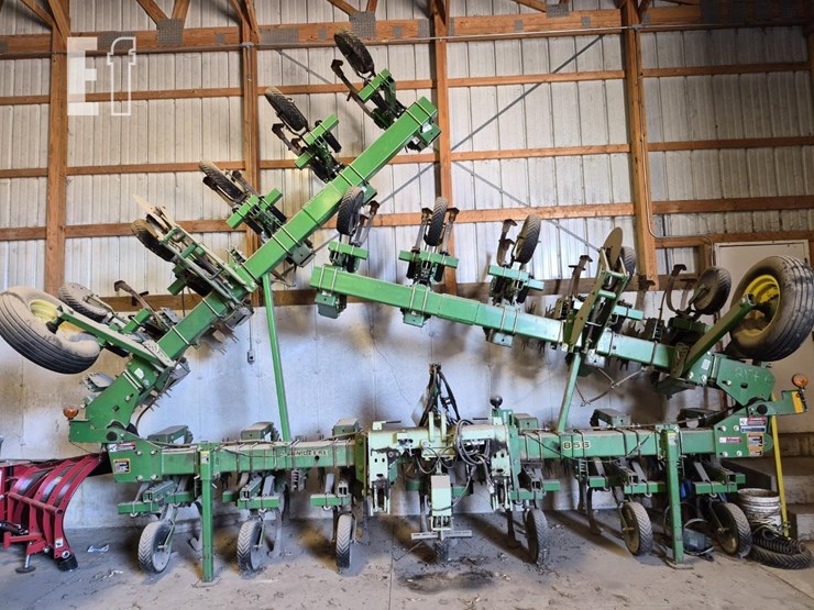 john-deere-856-image-1