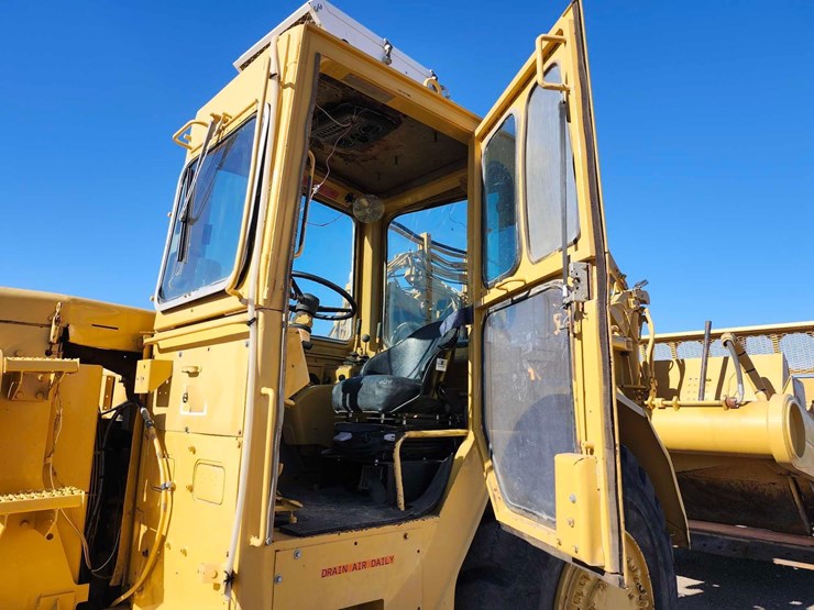 1980-caterpillar-627b-push-pull-scraper-image-45