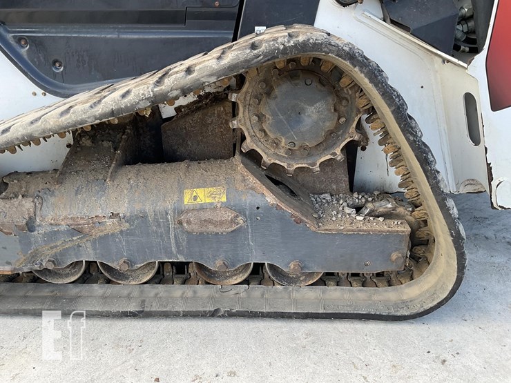 2020-bobcat-t76-image-11