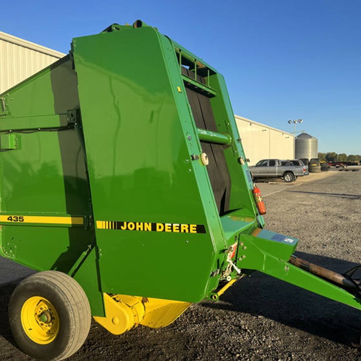1992 JOHN DEERE 435
