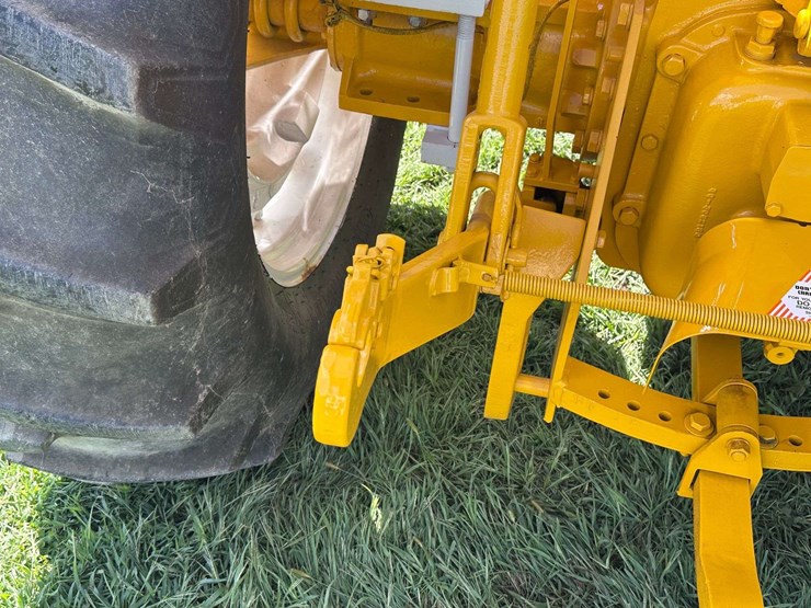 minneapolis-moline-g850-image-30