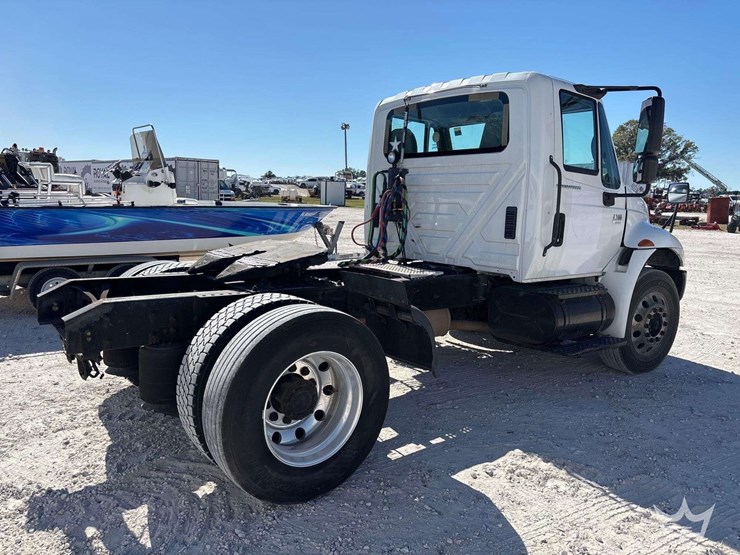 international-durastar-4300-image-3