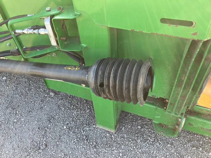 2013-john-deere-608c-image-9