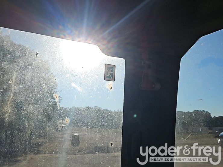 2016-kubota-kx057-4-image-49