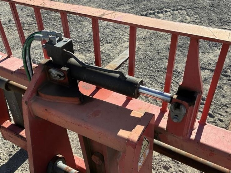 2018-skyjack-sj1056th-image-7