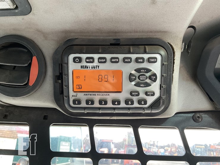 2020-bobcat-t76-image-19