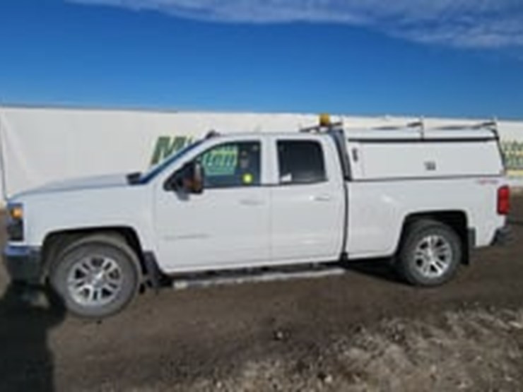 2017-chevrolet-silverado-1500-image-5