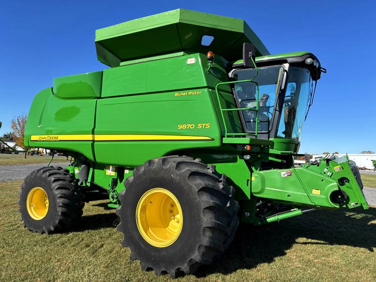 2010-john-deere-2010-image-1