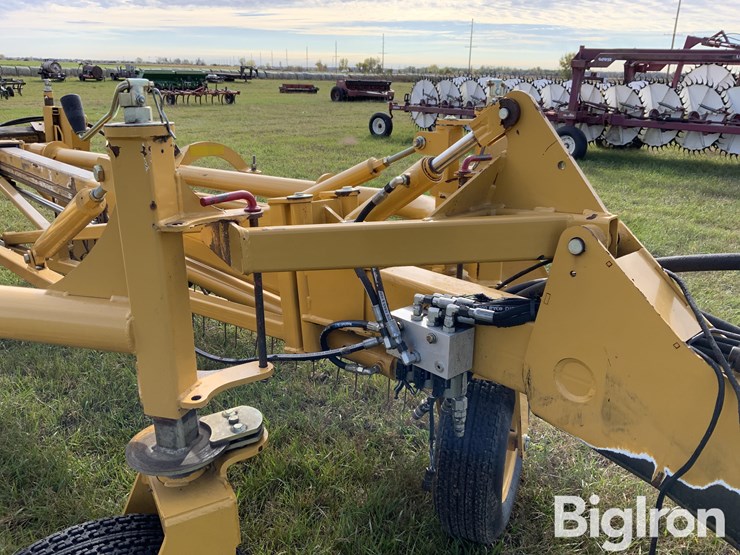 2016-vermeer-r2300-image-14