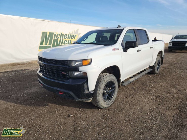2021-chevrolet-silverado-1500-image-1