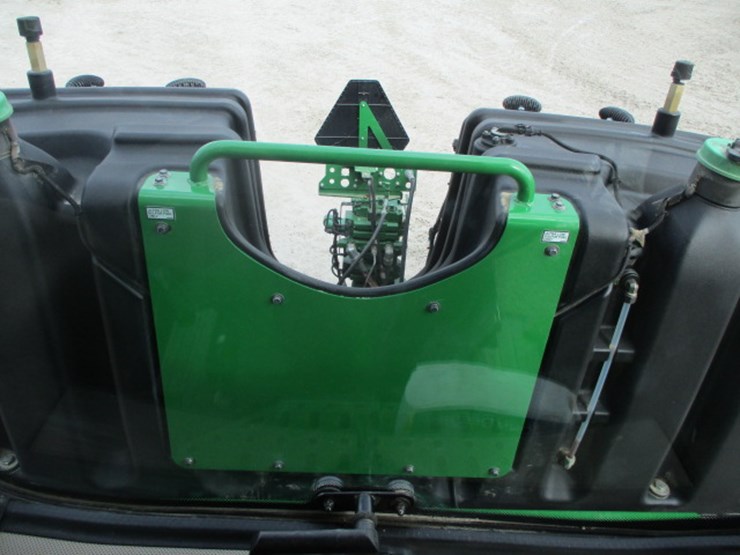 2017-john-deere-9570r-image-41