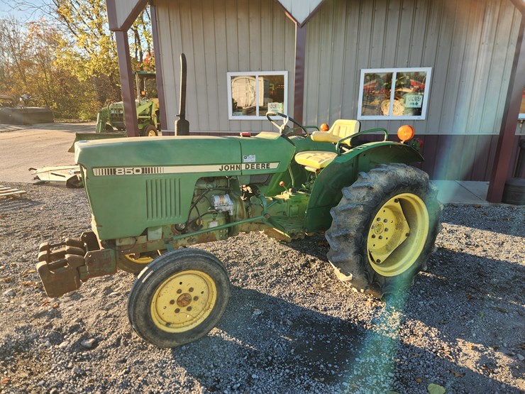 john-deere-850-image-9