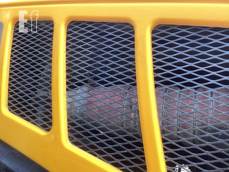 2013-jcb-fastrac-8310-image-14