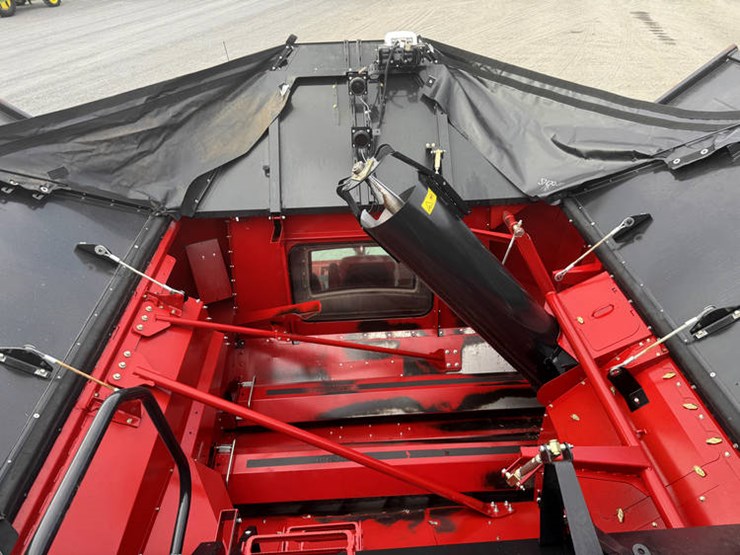 2023-case-ih-8250-image-49