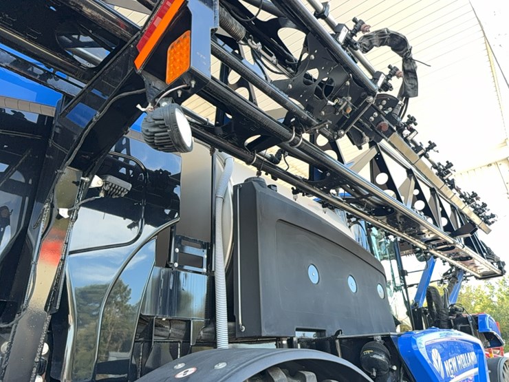 2023-new-holland-sp.310f-image-100