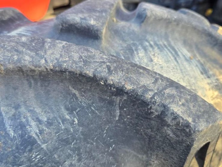 2012-kubota-m108s-image-12