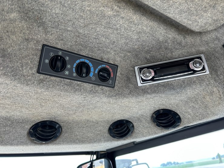 2005-challenger-mt635b-image-46