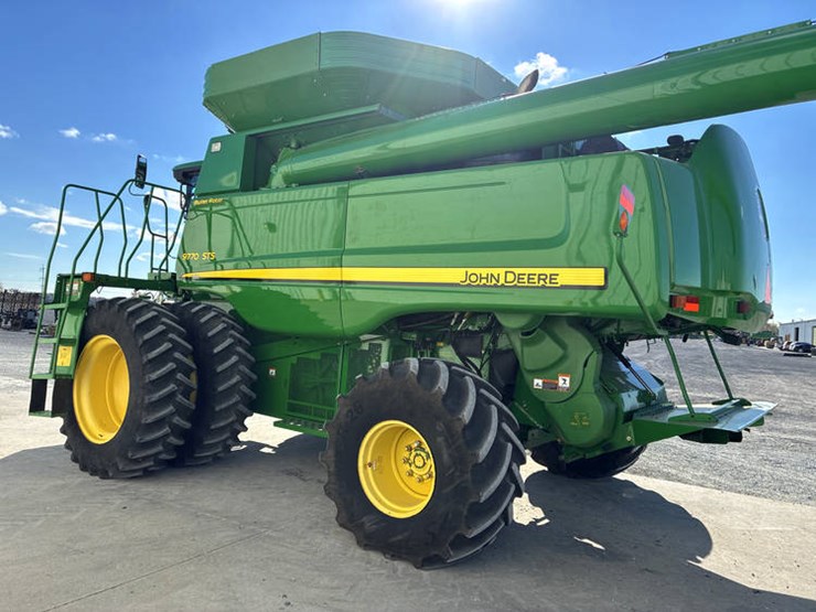 2009-john-deere-9770-sts-image-8