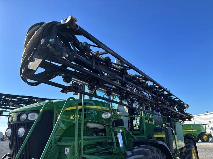 2014-john-deere-4830-image-48