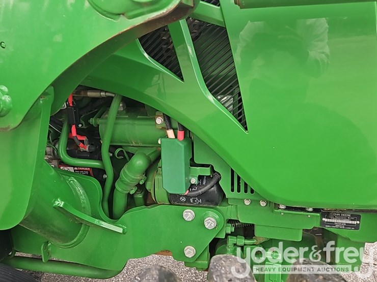 2019-john-deere-5075e-image-18