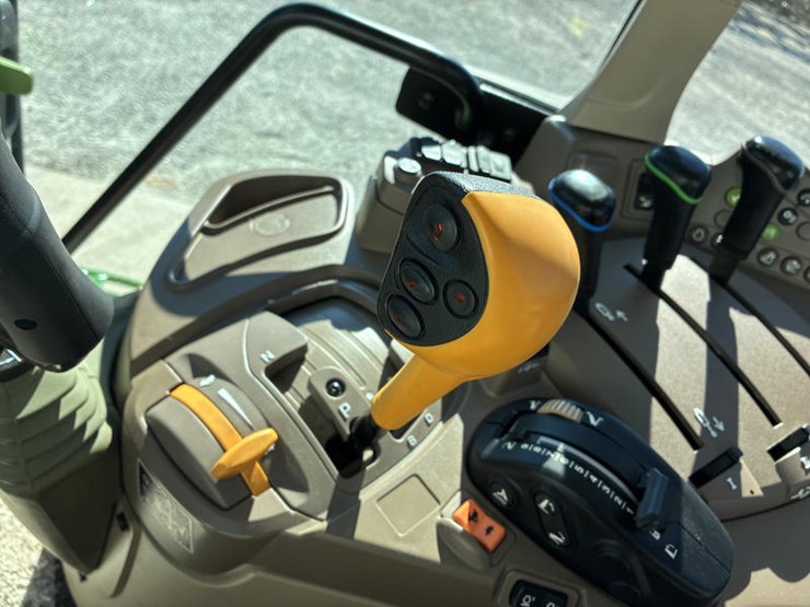 2023-john-deere-6175m-image-80