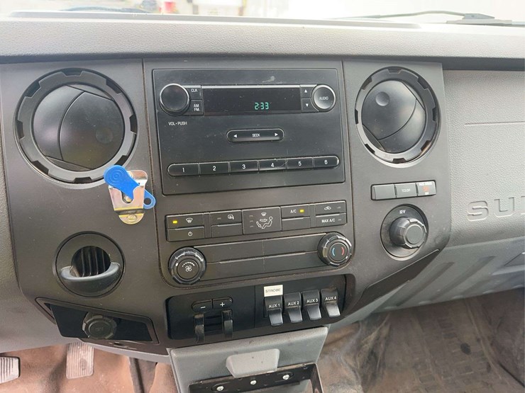 2014-ford-f350-xl-image-25