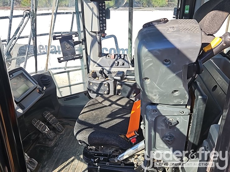 2017-caterpillar-966m-image-48