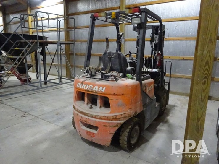 doosan-25-forklift-(pz14059,-unit-109307)-image-7