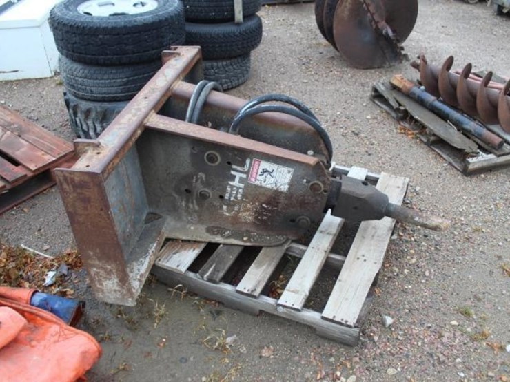 gehl-#tnb4b-concrete-striker/breaker-image-1