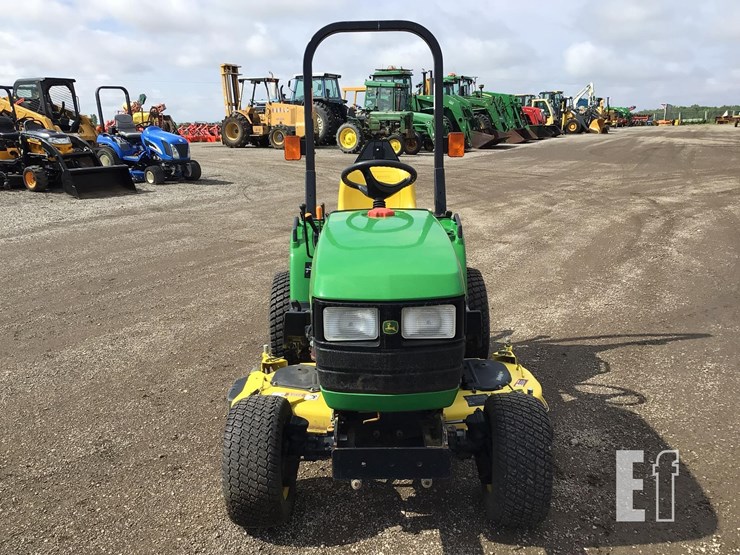 2004-john-deere-2210-image-5