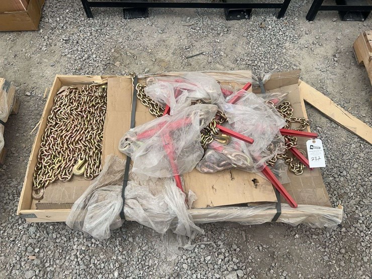 (8)-3/8”-x-20’-grade-70-transport-chains-with-ratchet-binders-image-1